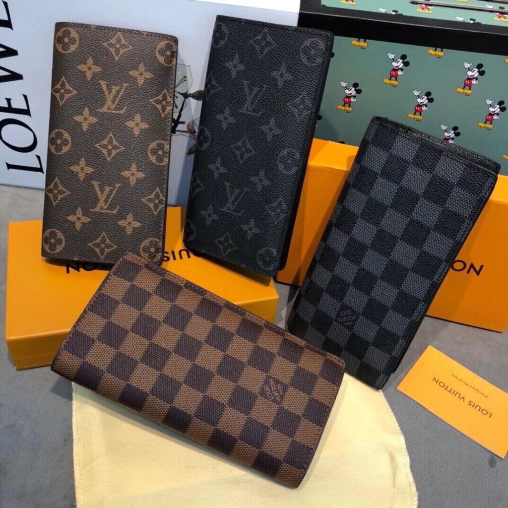Louis Vuitton Yellow Bag 19 x 10 cm editorial product context 3