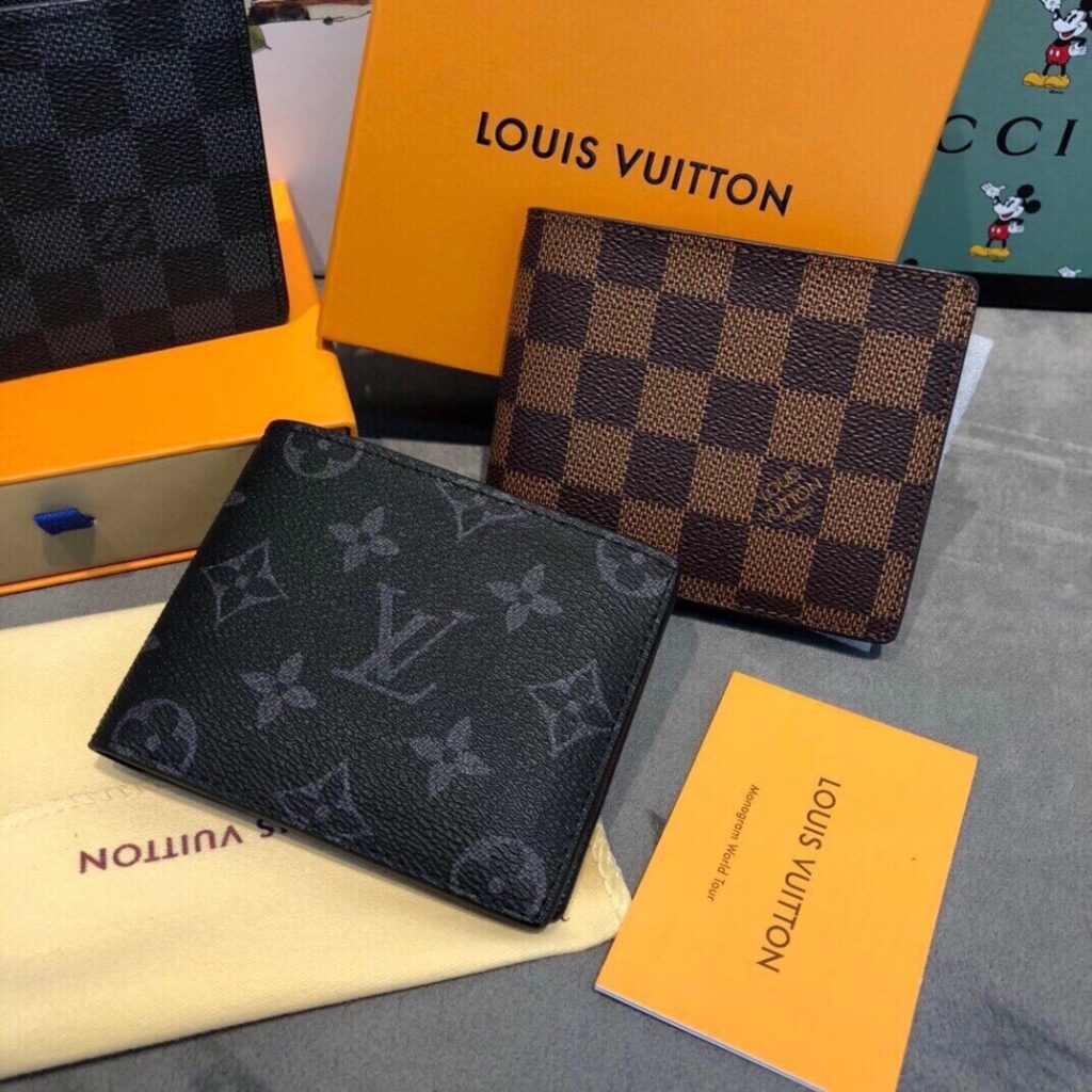 Louis Vuitton Yellow Bag 19 x 10 cm editorial product context 2