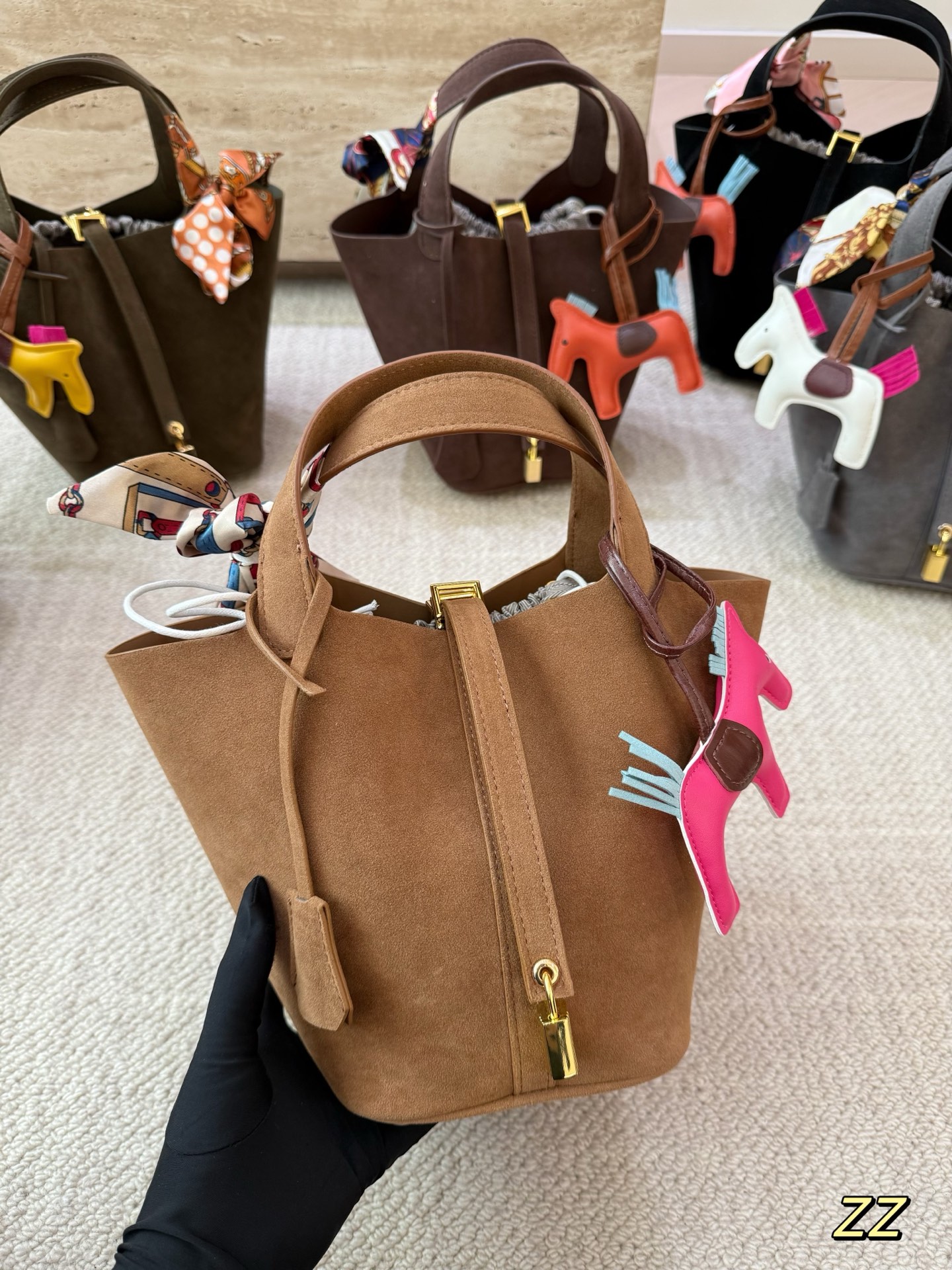 Hermes P130 19 Bag