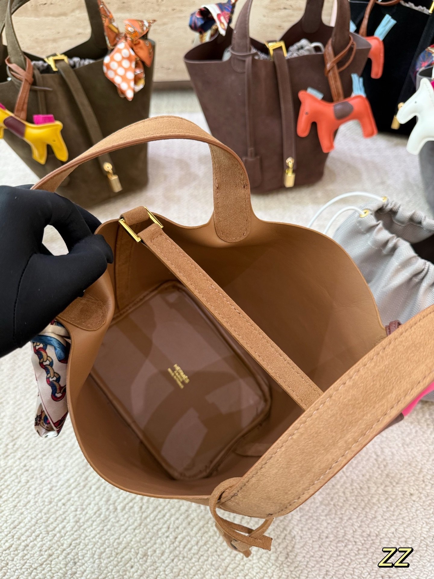 Hermes P130 19 Bag
