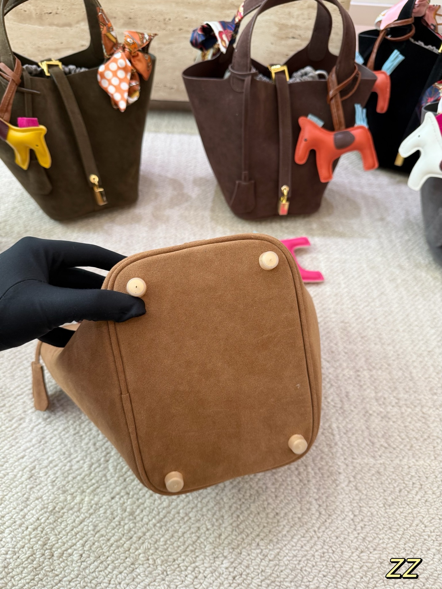 Hermes P130 19 Bag