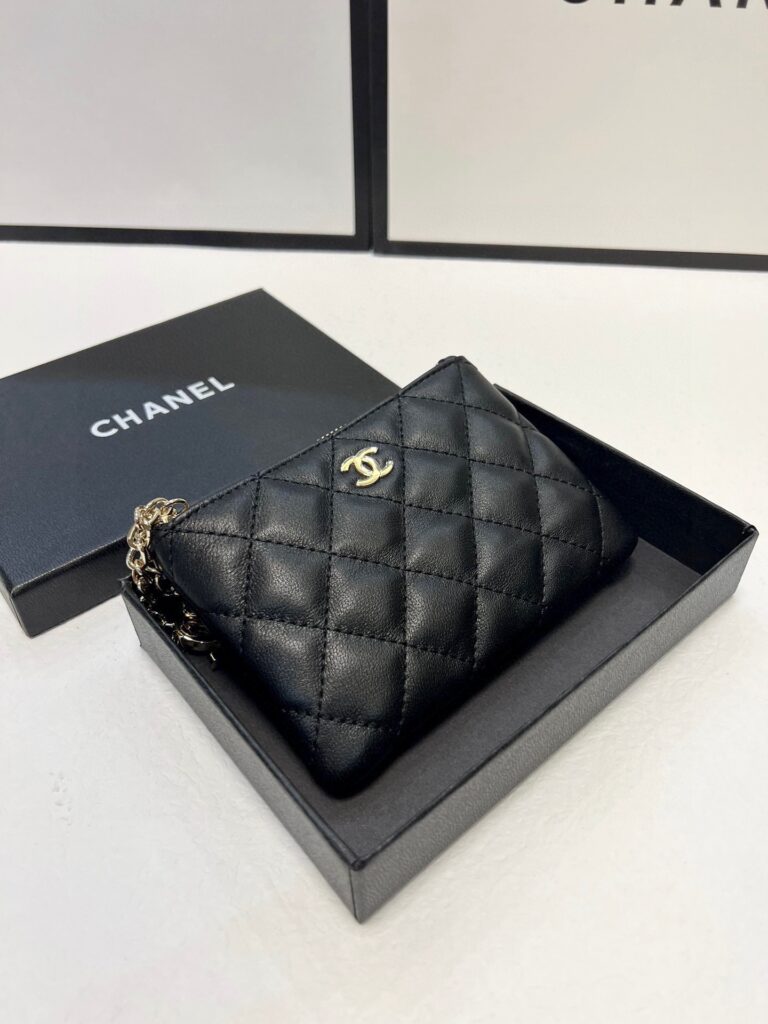 Chanel 14 Black Leather Wallet 5 x 9 cm editorial product context 2