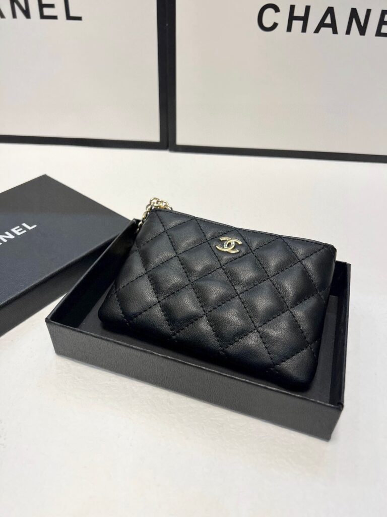 Chanel 14 Black Leather Wallet 5 x 9 cm editorial product context 3