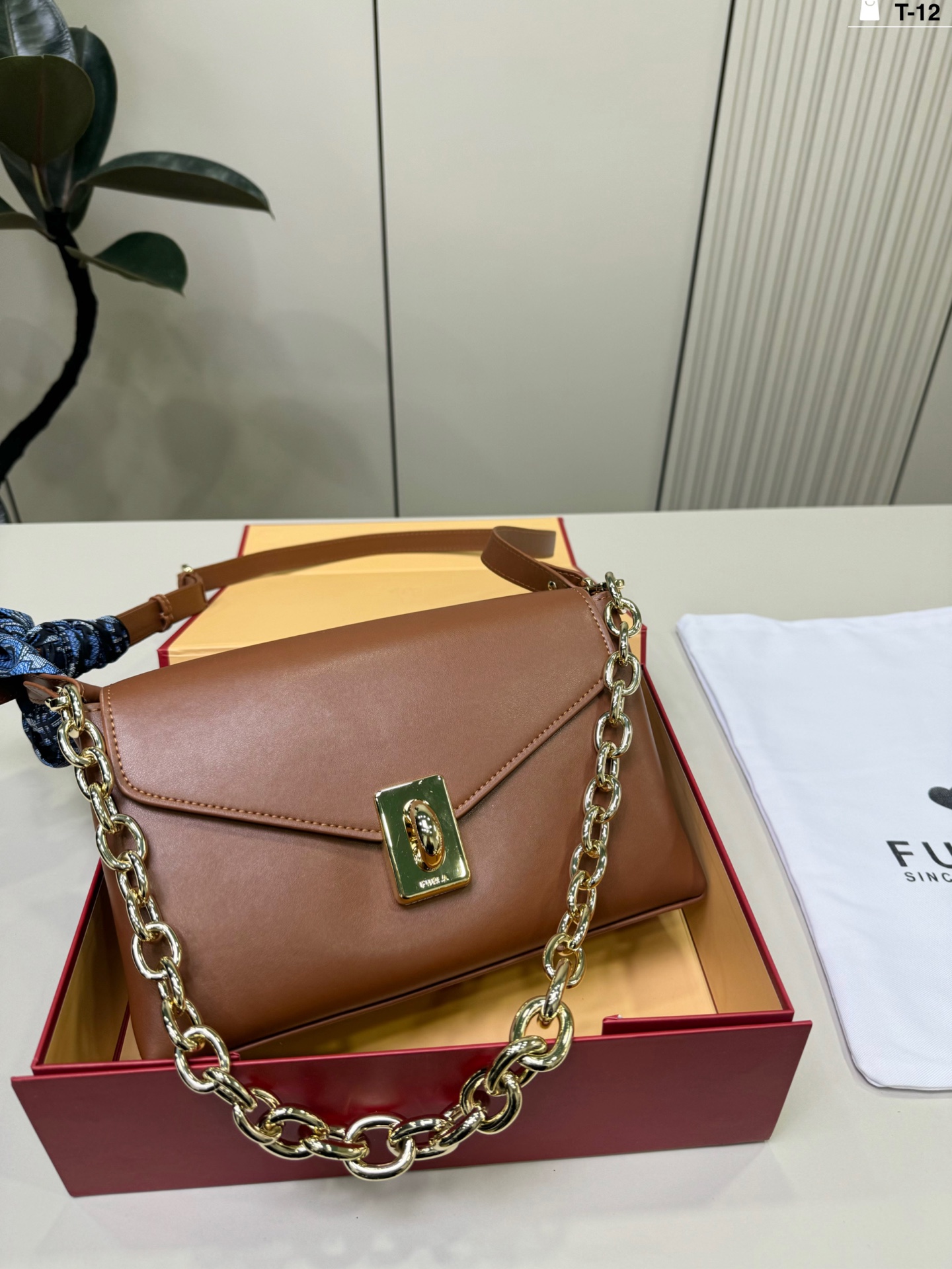 Luxury p150 T-12 25 15 Furla Meridiana Crossbody Bag
