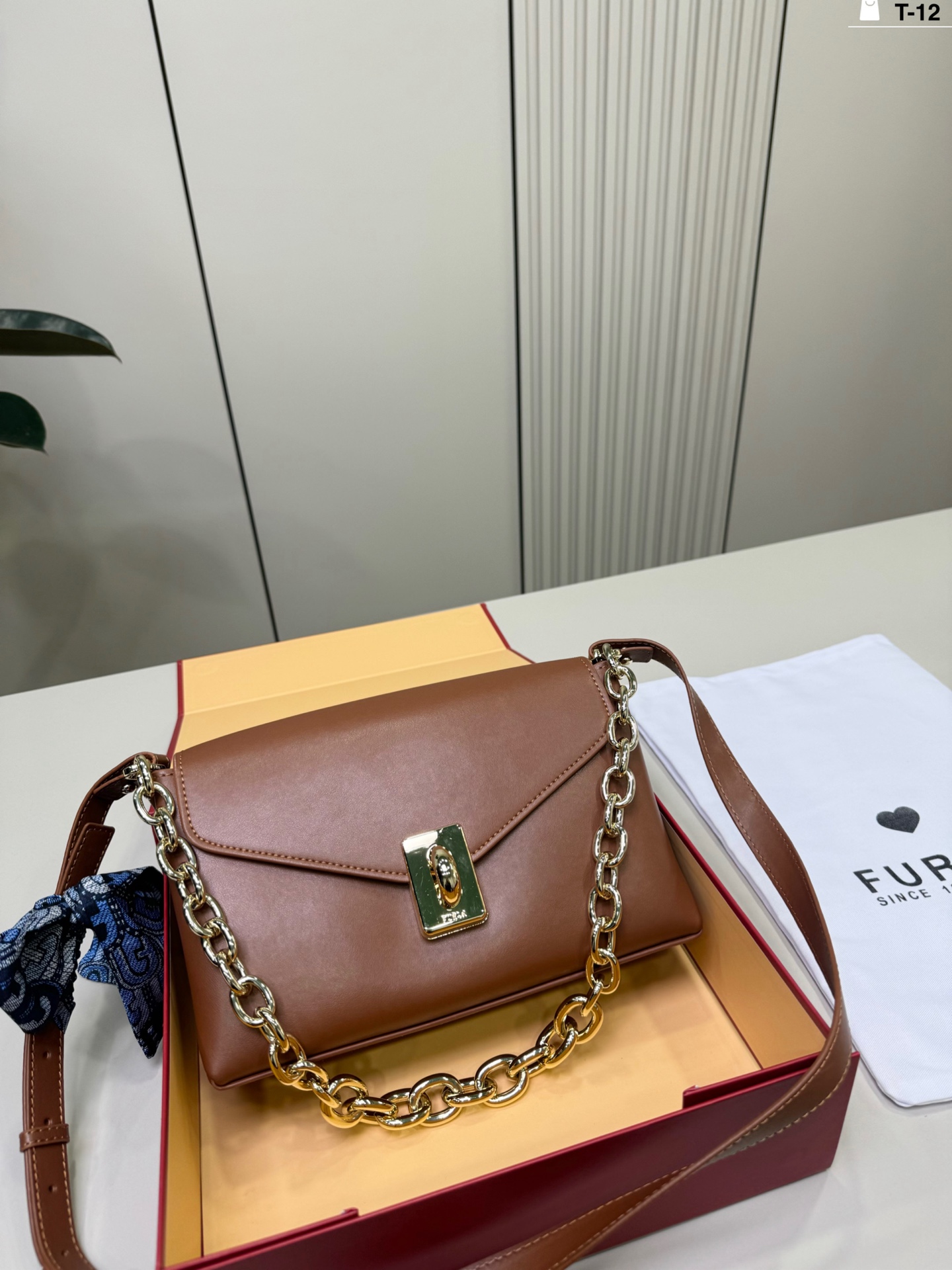 Luxury p150 T-12 25 15 Furla Meridiana Crossbody Bag