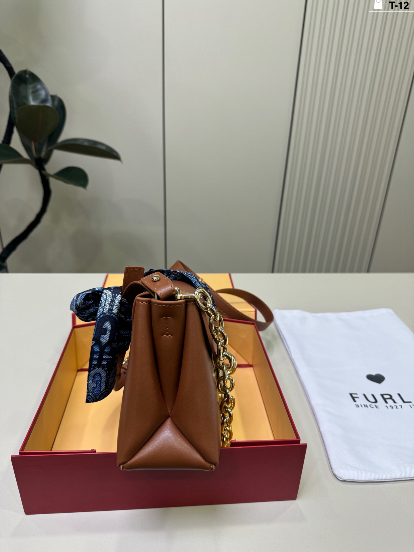 Luxury p150 T-12 25 15 Furla Meridiana Crossbody Bag