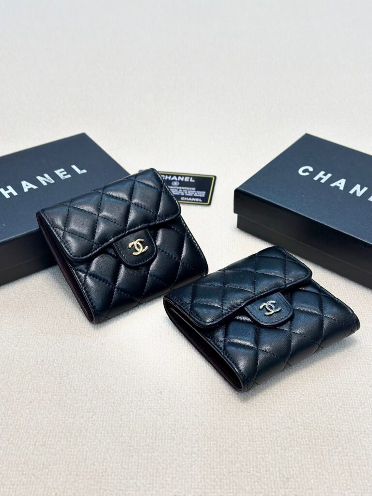 Chanel Black Leather Bag 12 x 10 cm editorial product context 1