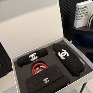 Chanel P245 23 16 Scarf