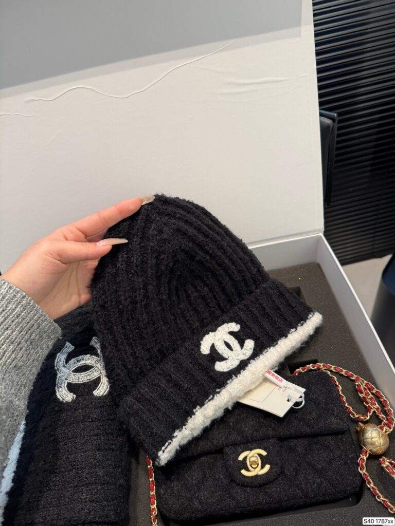 Chanel P235 19 12 1787 Scarf editorial product context 3
