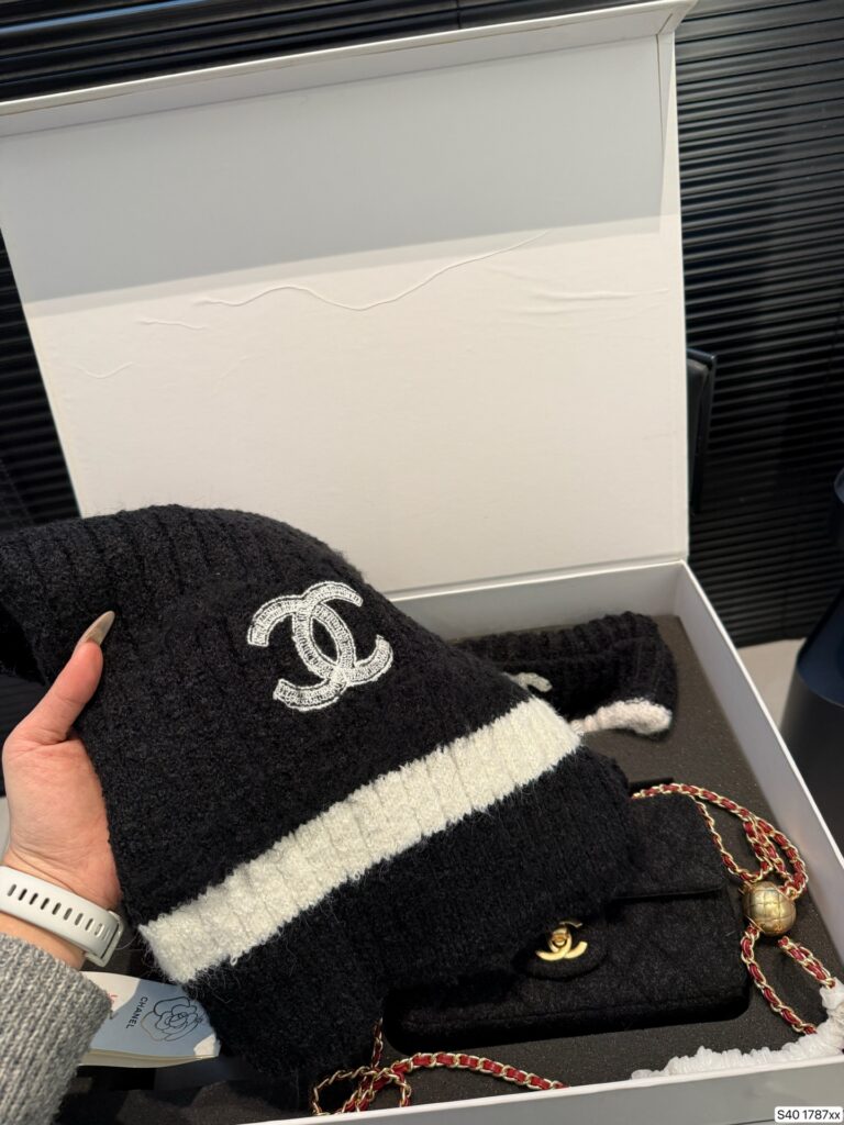 Chanel P235 19 12 1787 Scarf editorial product context 2