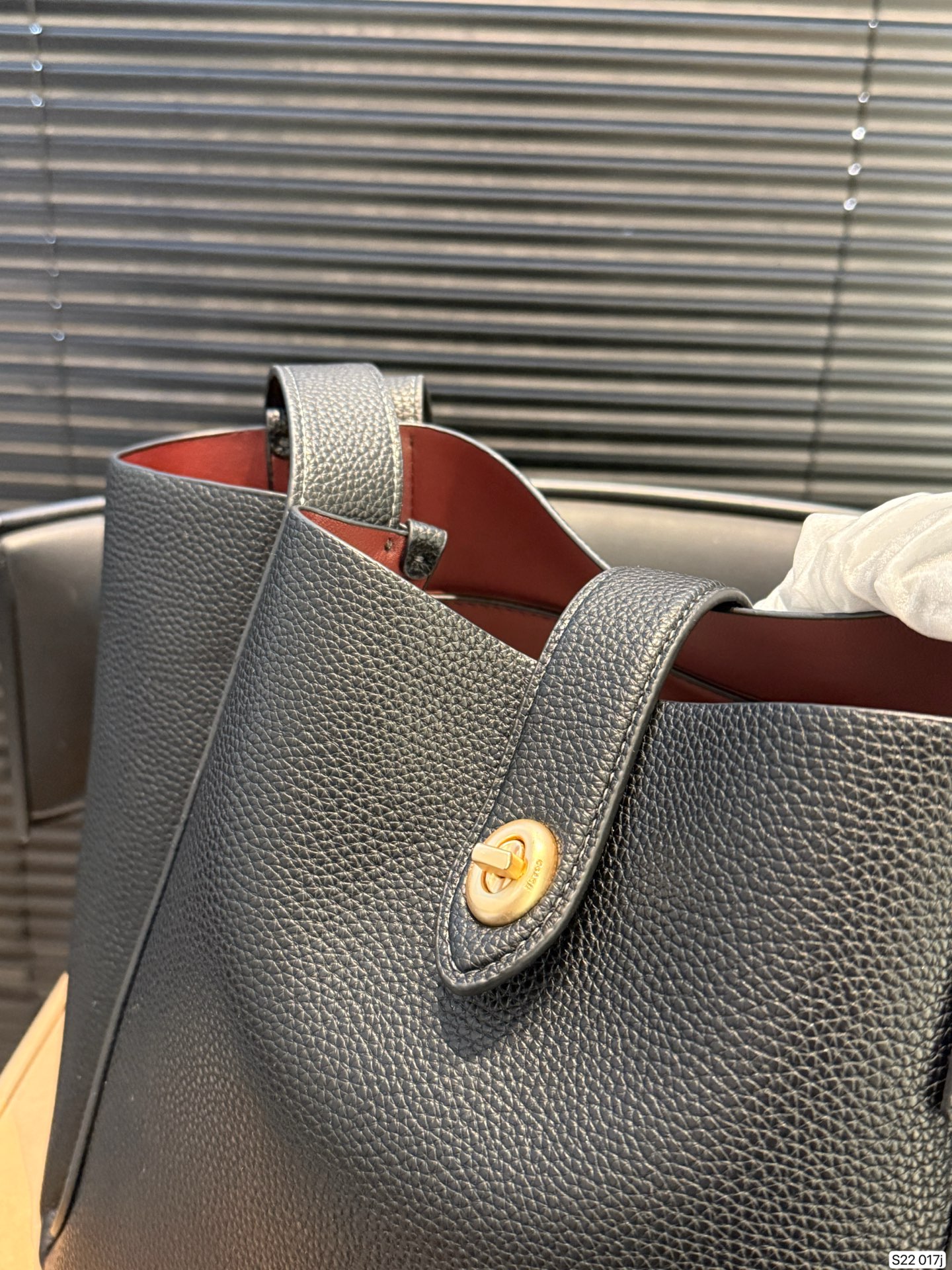 Coach P145 25 24 017 Tote Bag