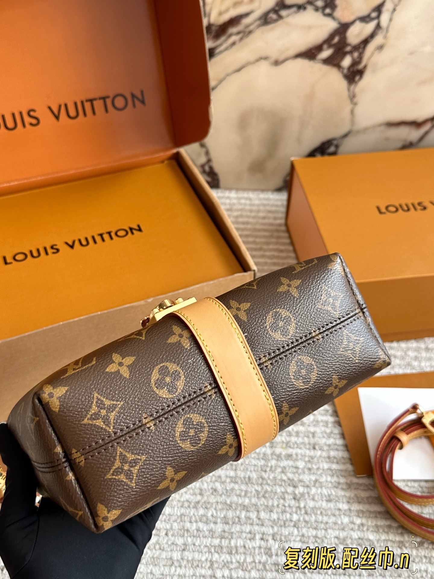 Luxury 185 size 21 MIA Bag