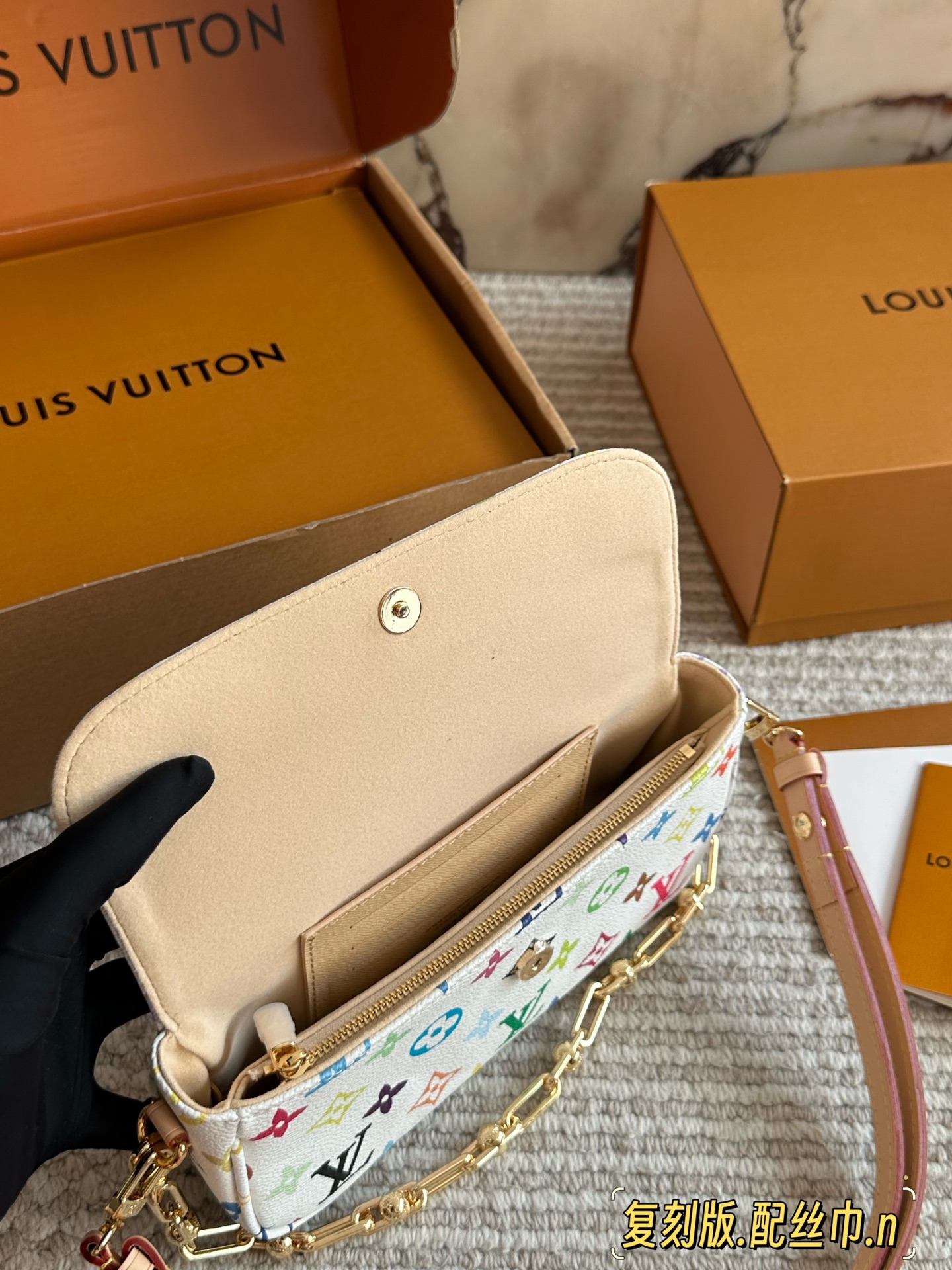 Luxury 145 size 22 IVY WOC Bag