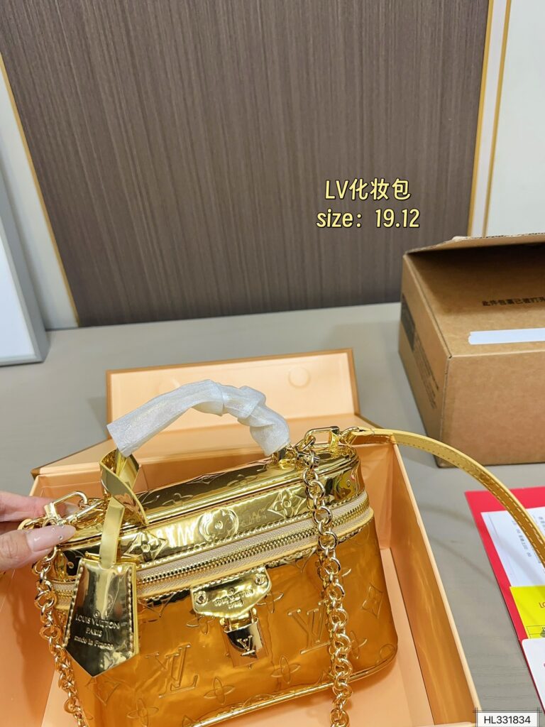 Louis Vuitton 135 19 12 Bag editorial product context 3