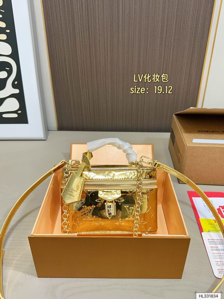 Louis Vuitton 135 19 12 Bag editorial product context 1