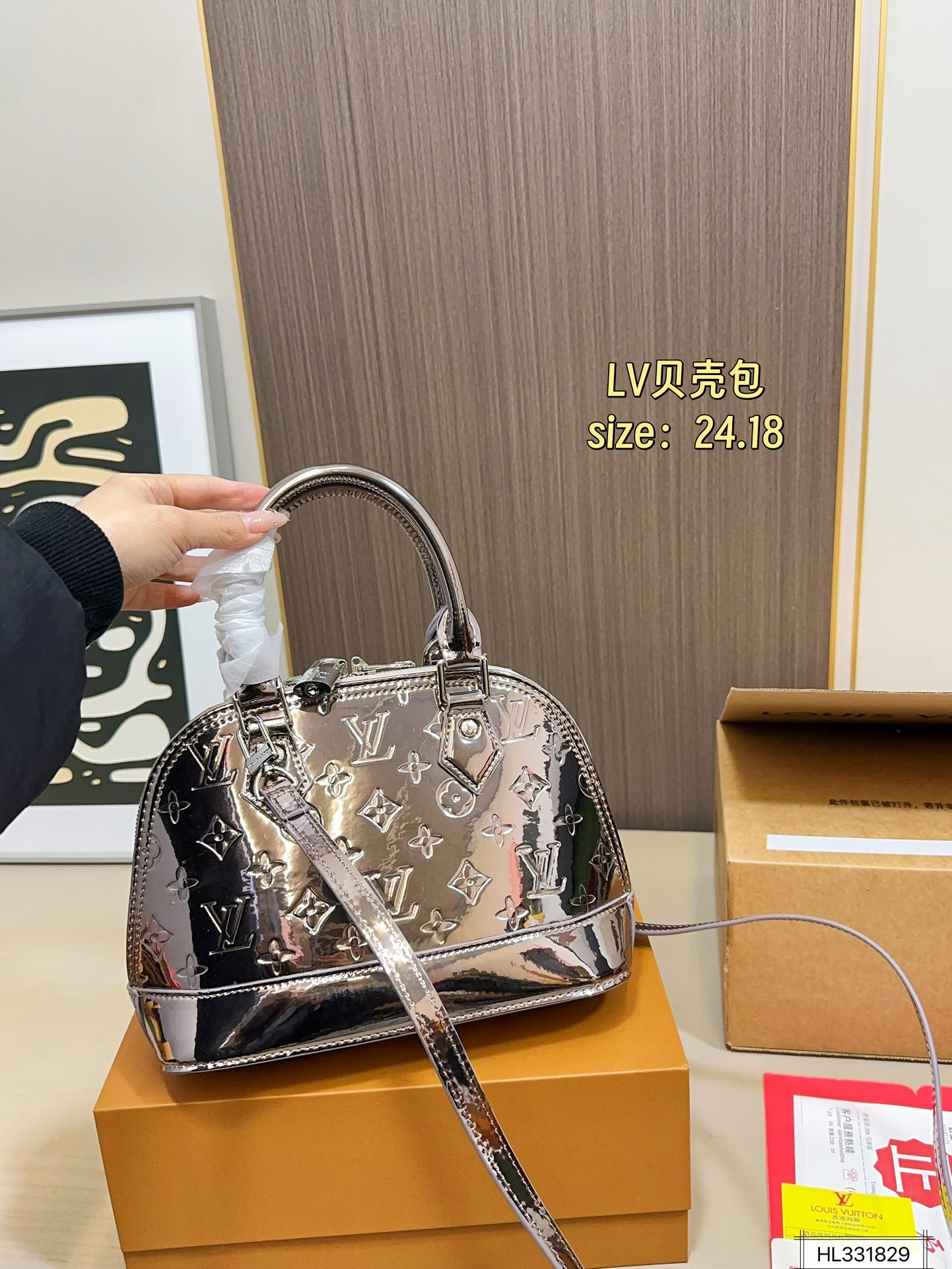 Louis Vuitton 130 Alma 24 18 Handbag