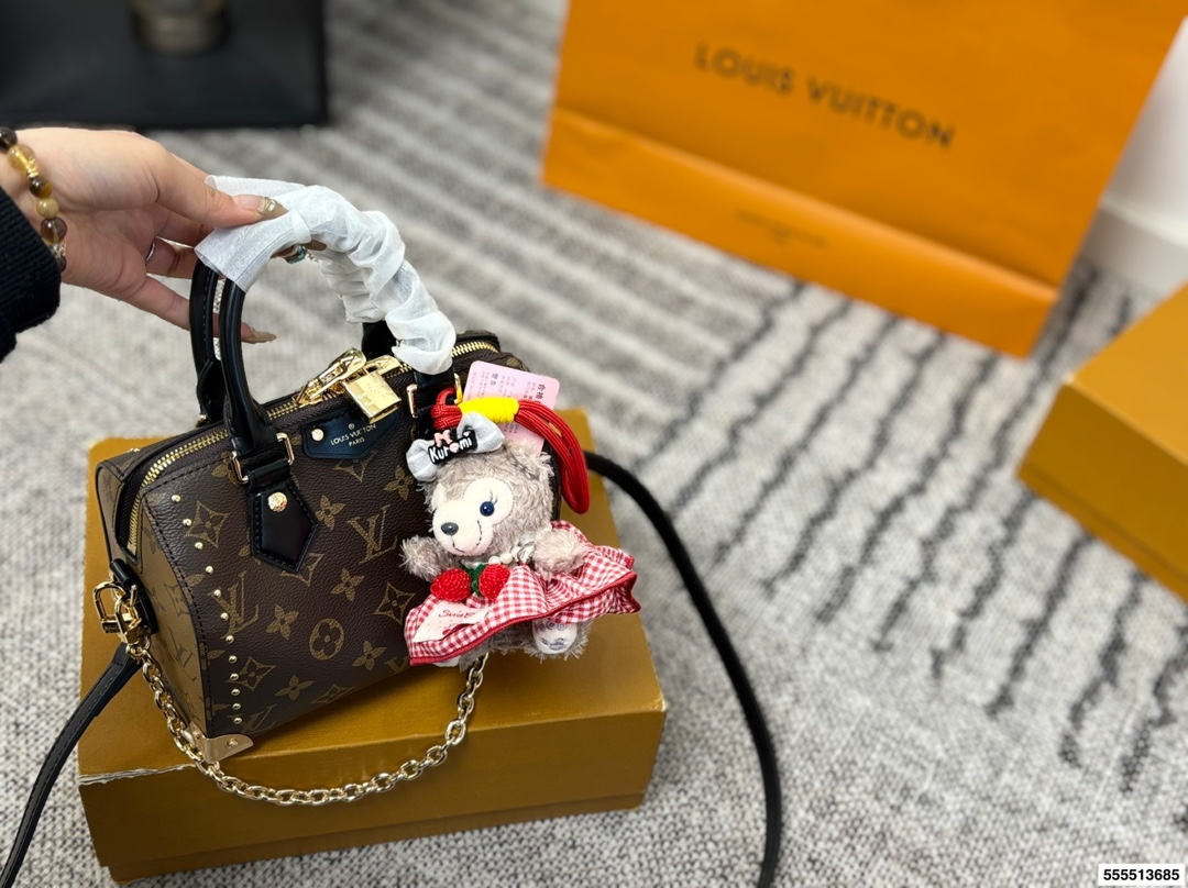 Louis Vuitton p170 10 20 Bag