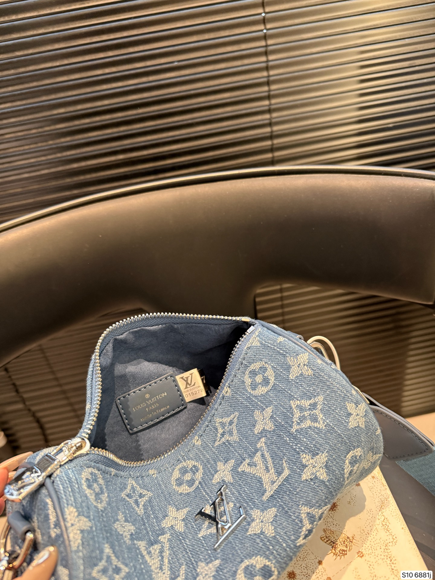 Louis Vuitton P85 20 12 6881 Bag