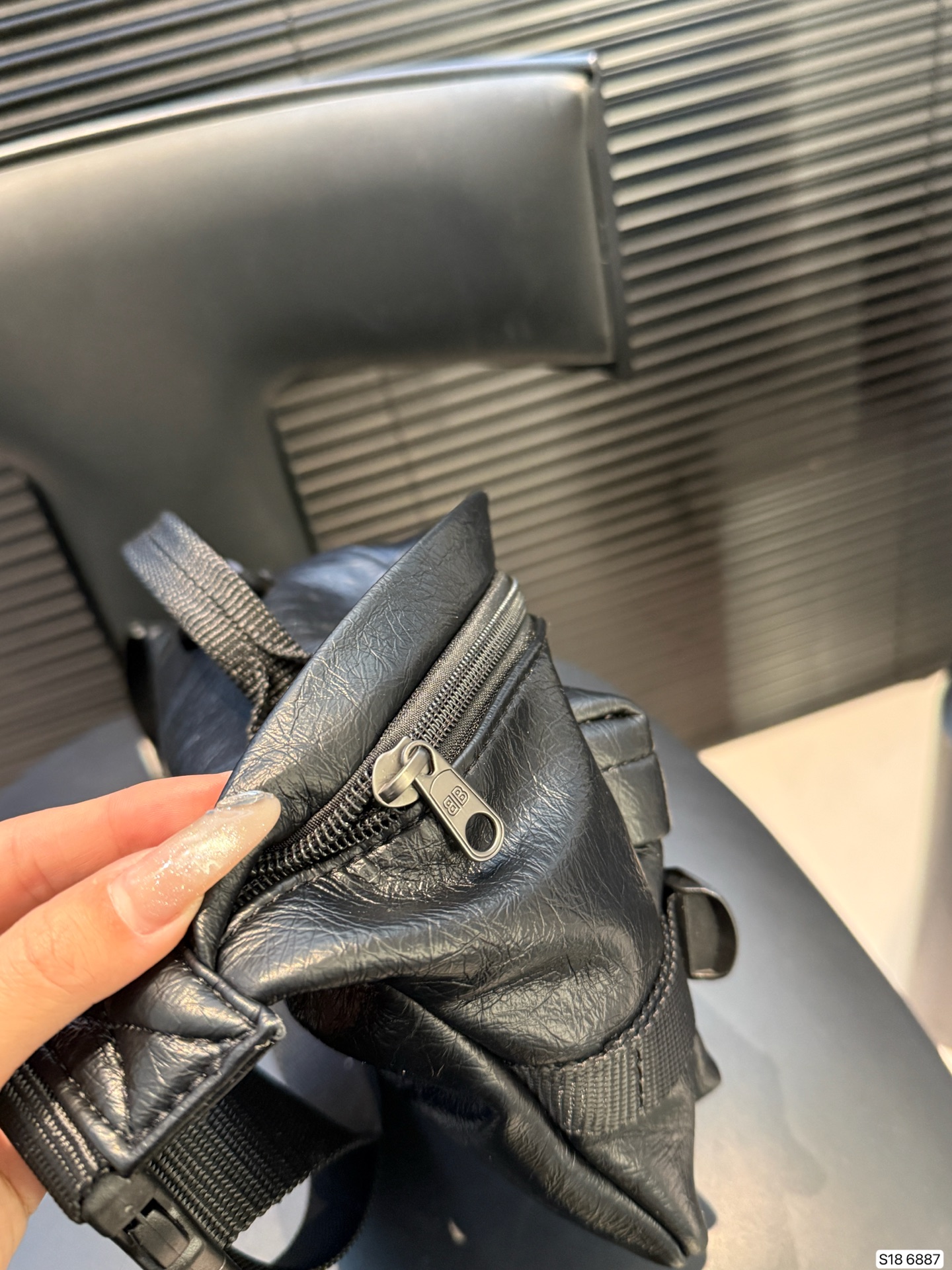 Balenciaga P125 ARMY 34 18 6887 Bag