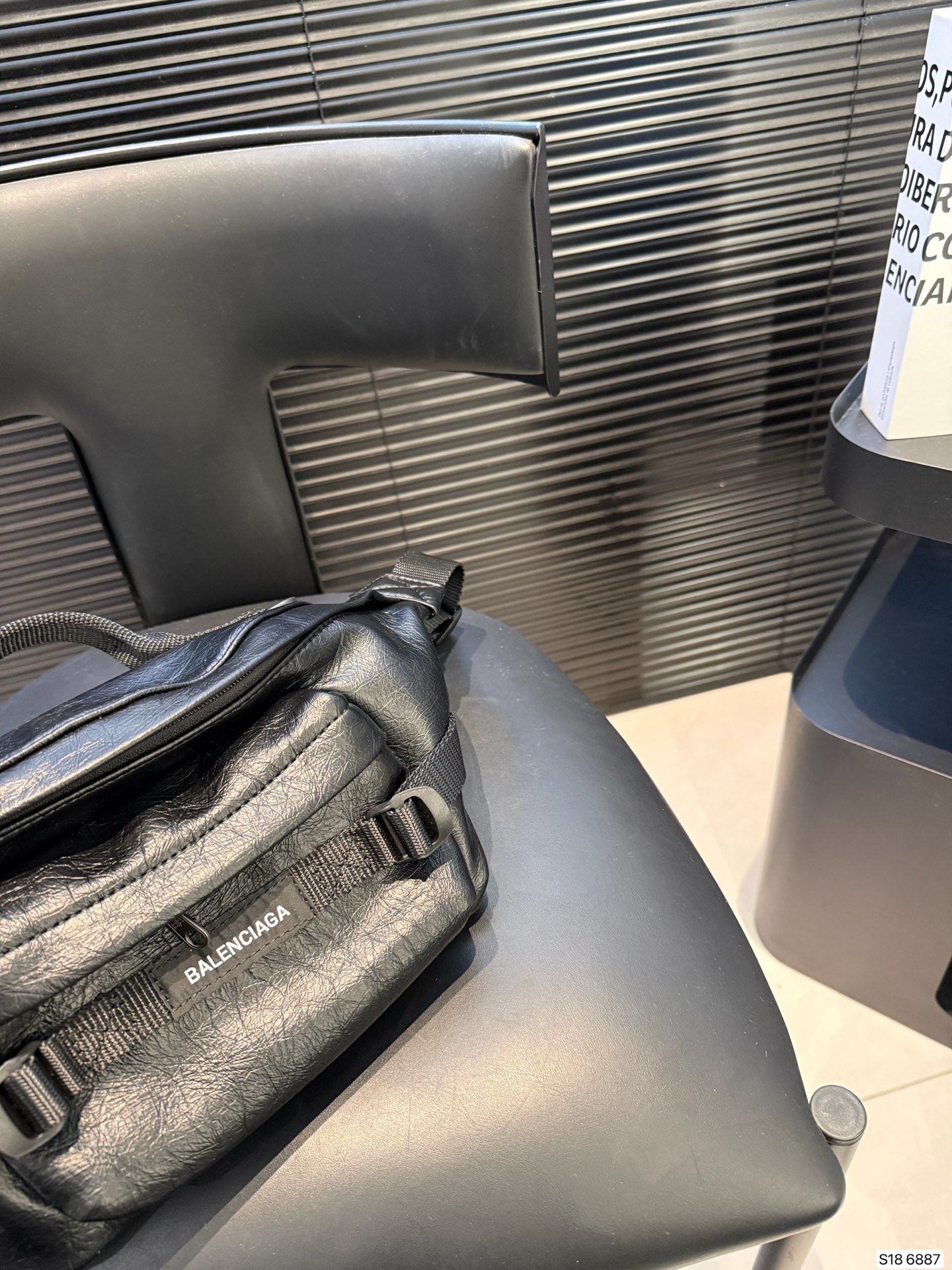Balenciaga P125 ARMY 34 18 6887 Bag