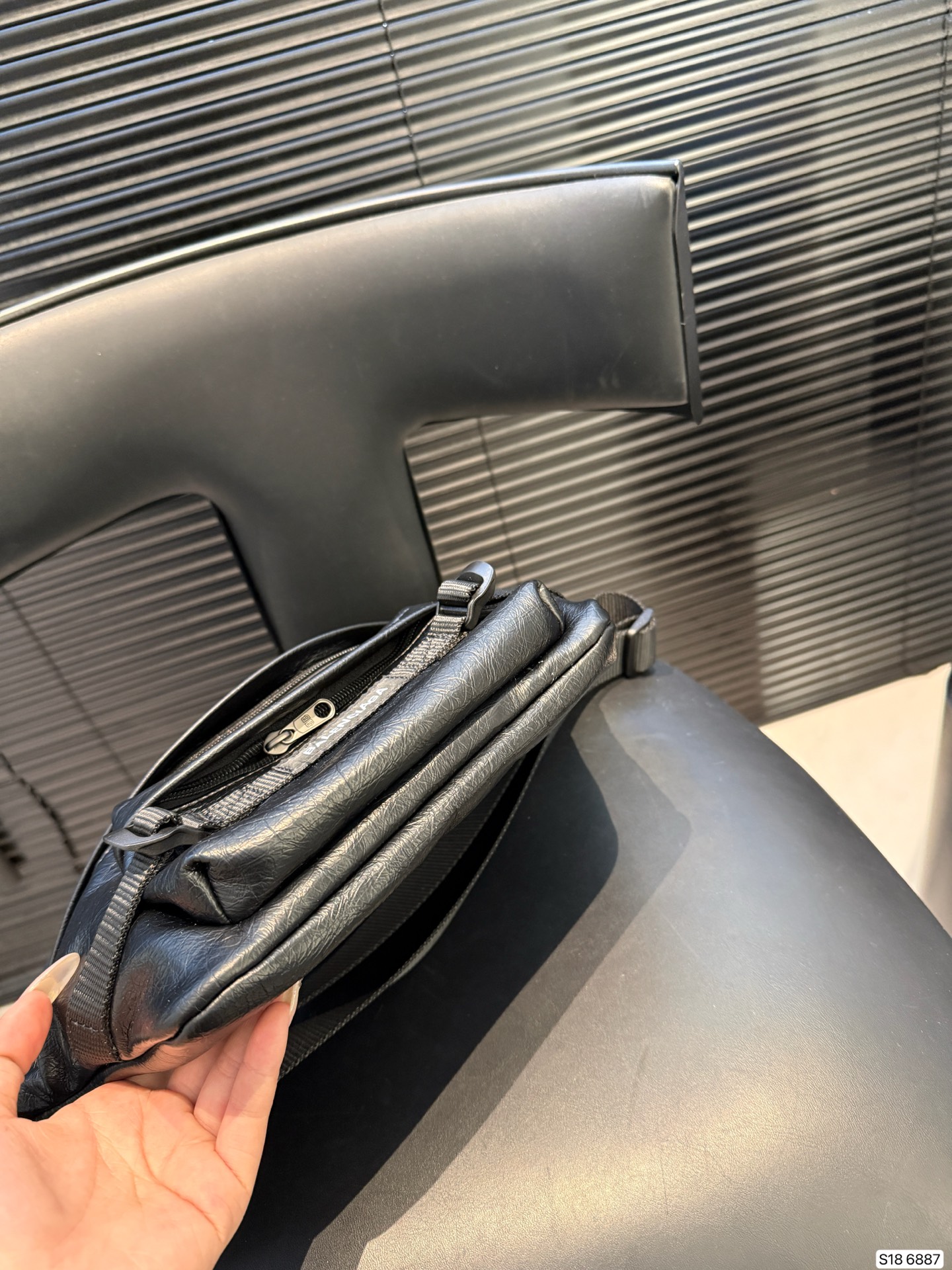 Balenciaga P125 ARMY 34 18 6887 Bag