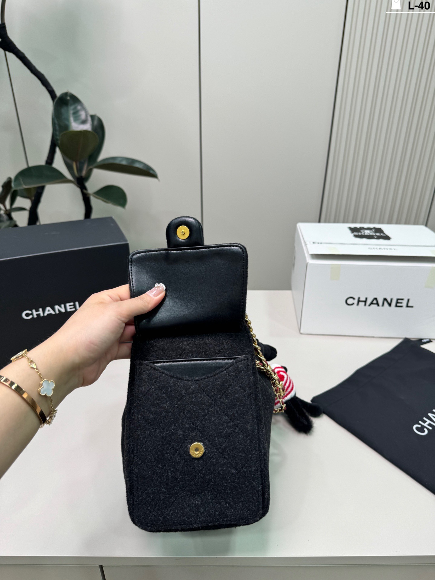 Chanel p235 L-40 26 20 hobo logo Bucket Bag
