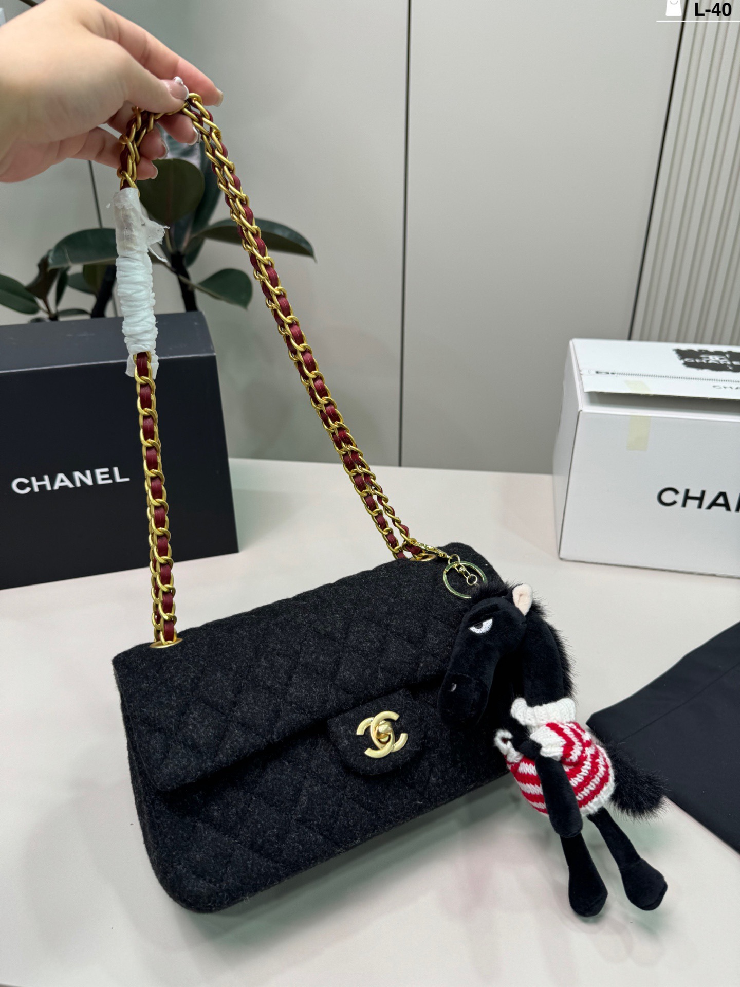 Chanel p170 L-40 25 12 CF Bag