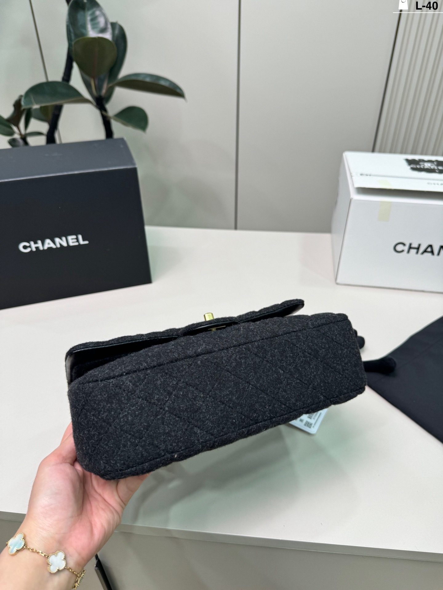 Chanel p170 L-40 25 12 CF Bag