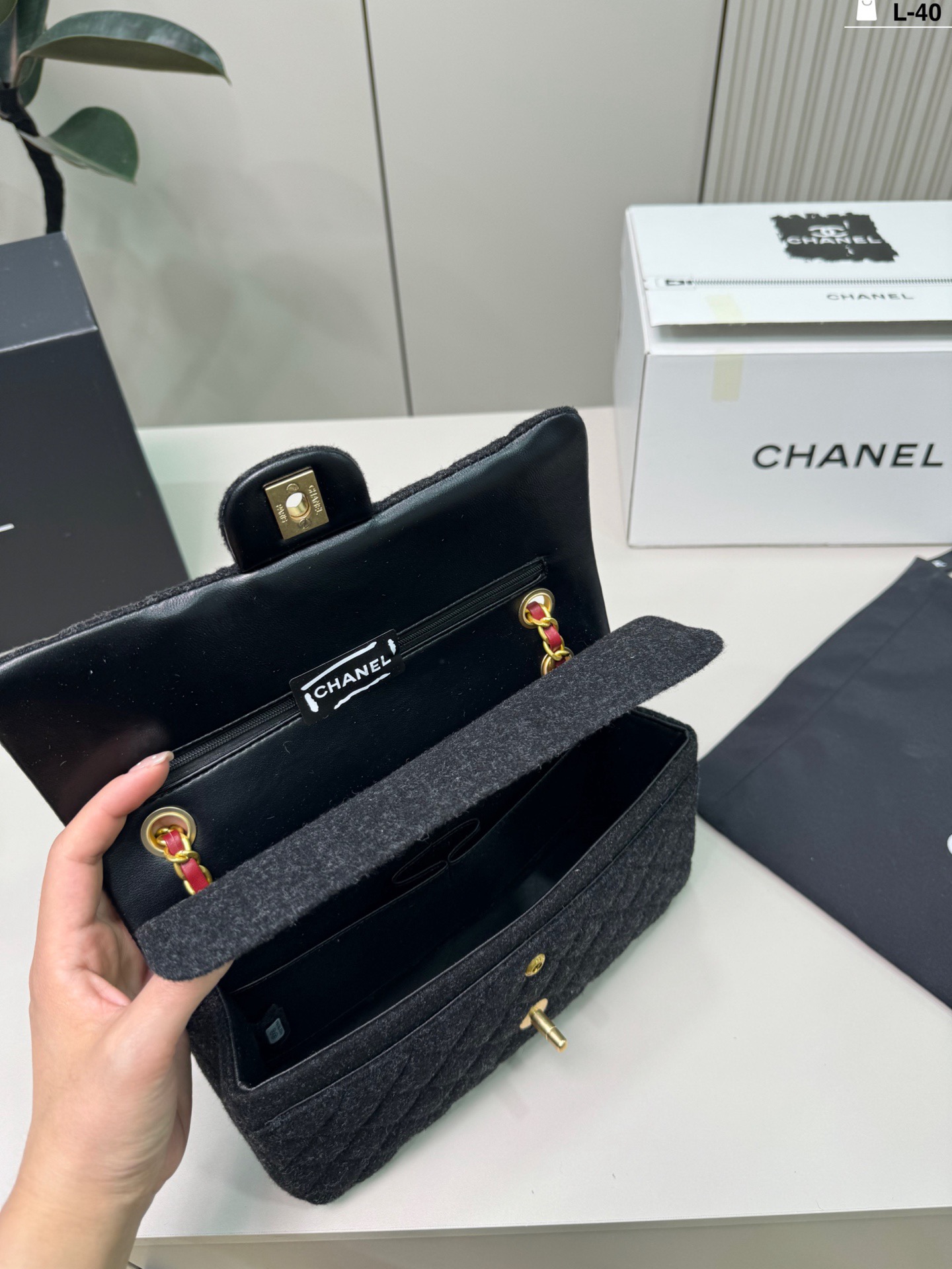 Chanel p170 L-40 25 12 CF Bag