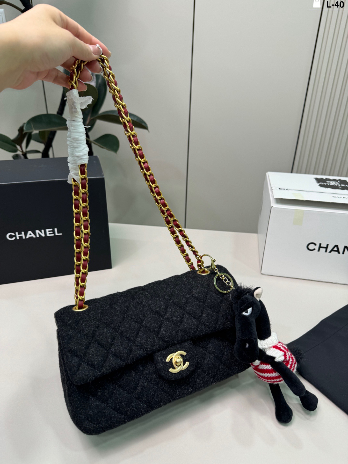 Chanel p170 L-40 25 12 CF Bag