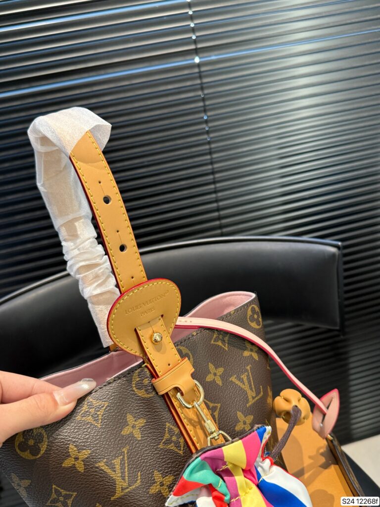 Louis Vuitton All Bb Black Bucket Bag editorial product context 3