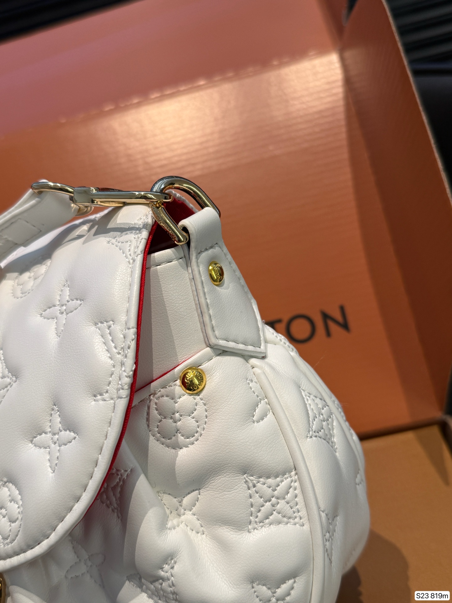 Louis Vuitton P150 Sunset 26 19 819 Bag