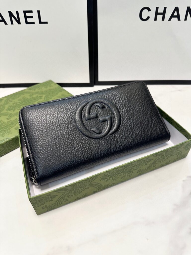 Designer Pvc Leather Clutch 21 x 11 cm editorial product context 1