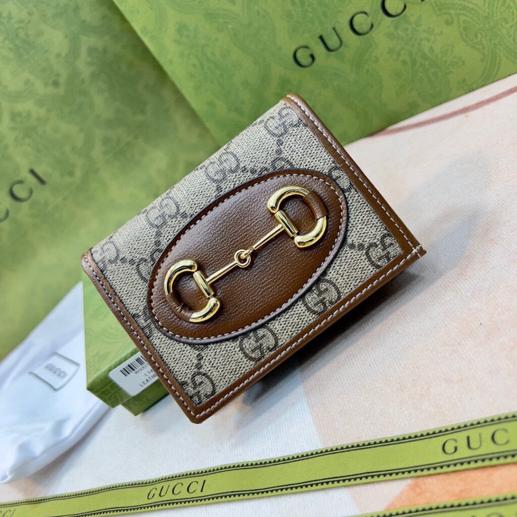 Gucci Guccl 11 Gg Supreme Black Canvas Card Holder 5 x 3 cm editorial product context 1