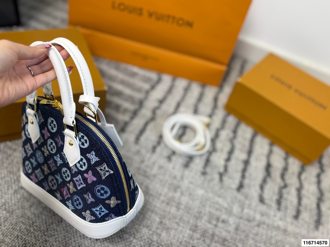 Louis Vuitton p155 25 17 Alma BB Bag