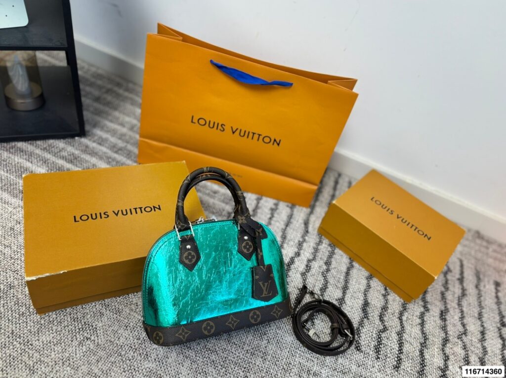 Louis Vuitton Alma Bb Leather Bag 25 x 17 cm editorial product context 3