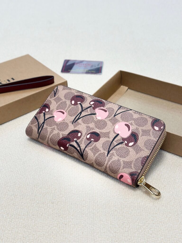 Designer Leather Bag 19 x 11 cm editorial product context 3