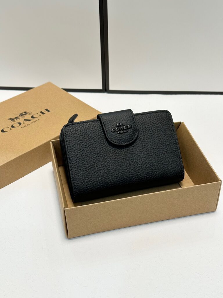 Designer Material Black Calfskin Leather Bag 15 x 10 cm editorial product context 1