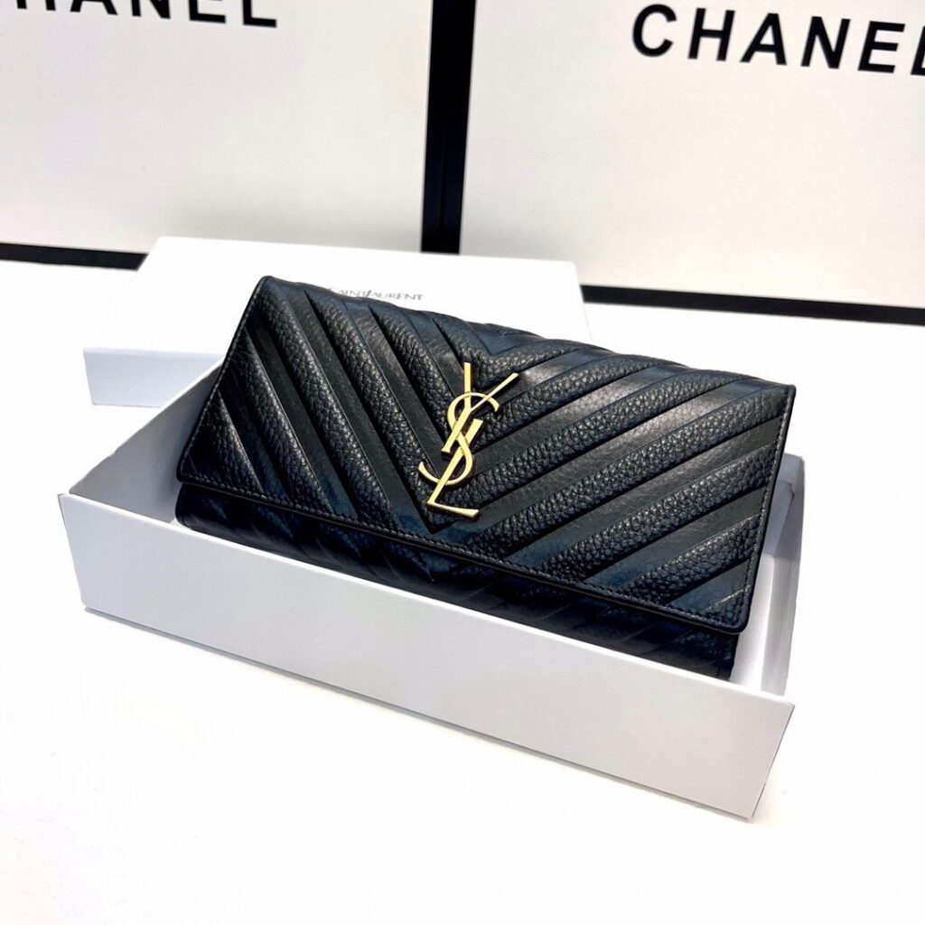 Saint Laurent Black Leather Wallet 19 x 10 cm editorial product context 3