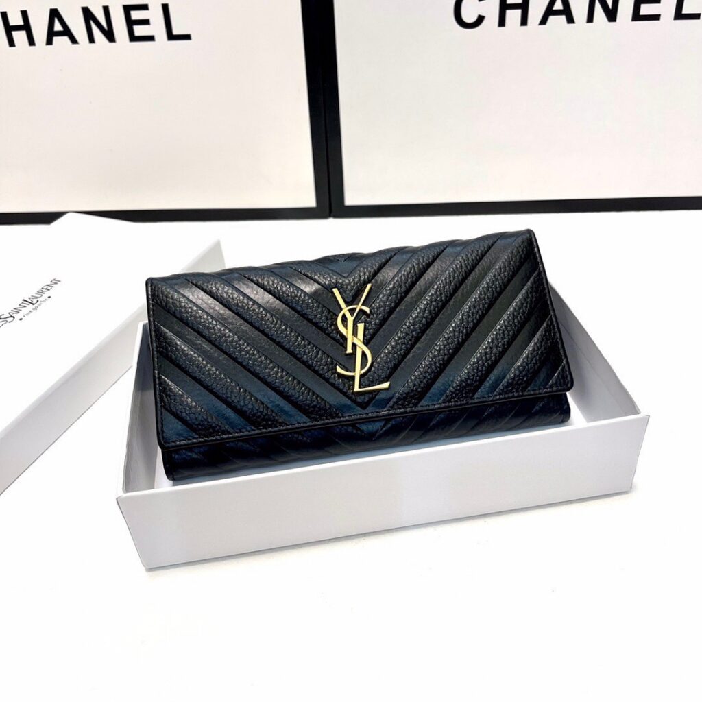 Saint Laurent Black Leather Wallet 19 x 10 cm editorial product context 2