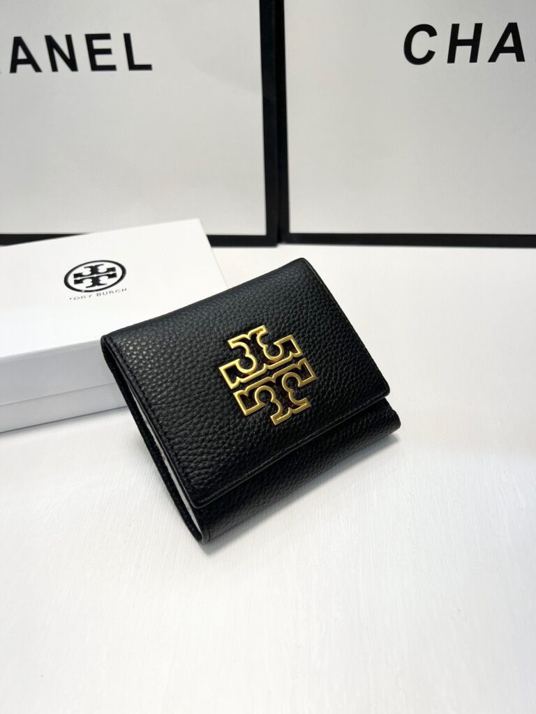 Designer Material Black Calfskin Leather Bag 11 x 10 cm editorial product context 2