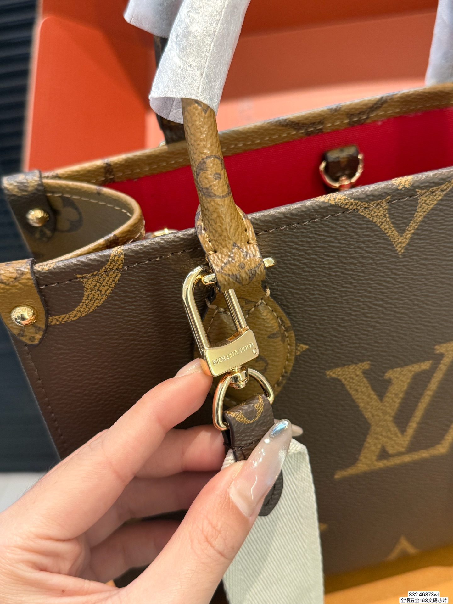 Louis Vuitton P195 163 Onthego 25 19 Tote Bag