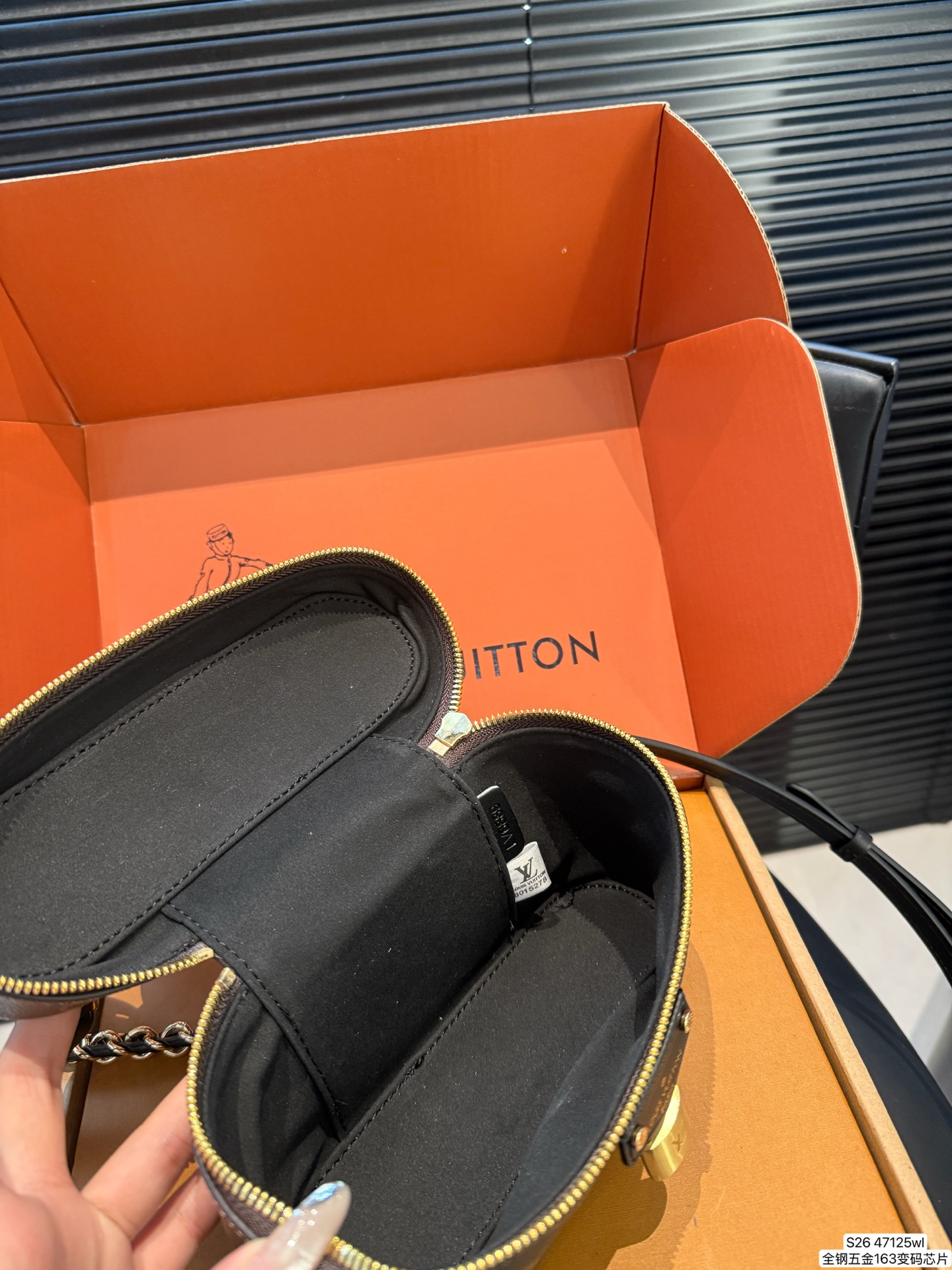 Louis Vuitton P165 163 19 12 Includes BOX Bag Bags