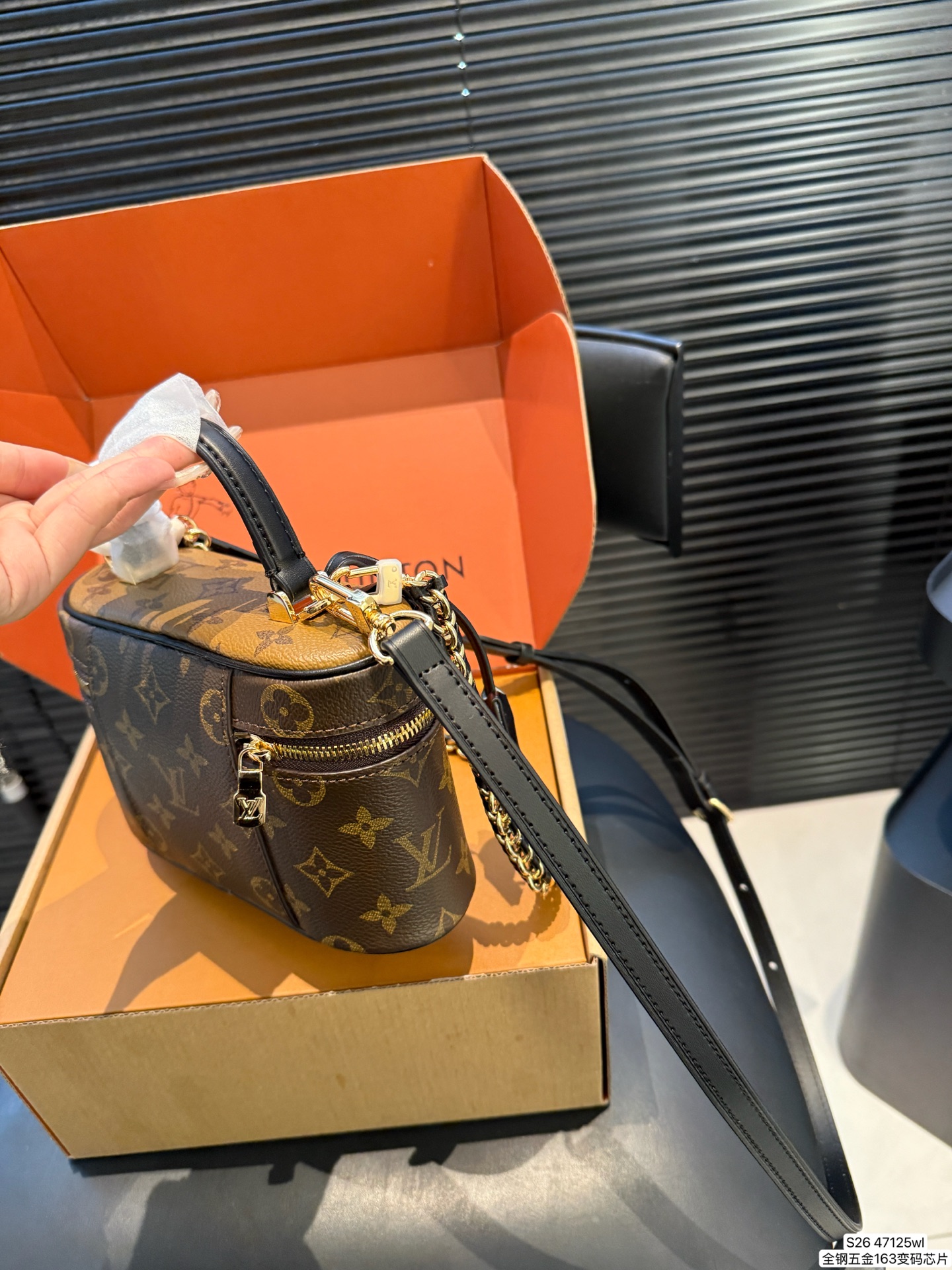 Louis Vuitton P165 163 19 12 Includes BOX Bag Bags
