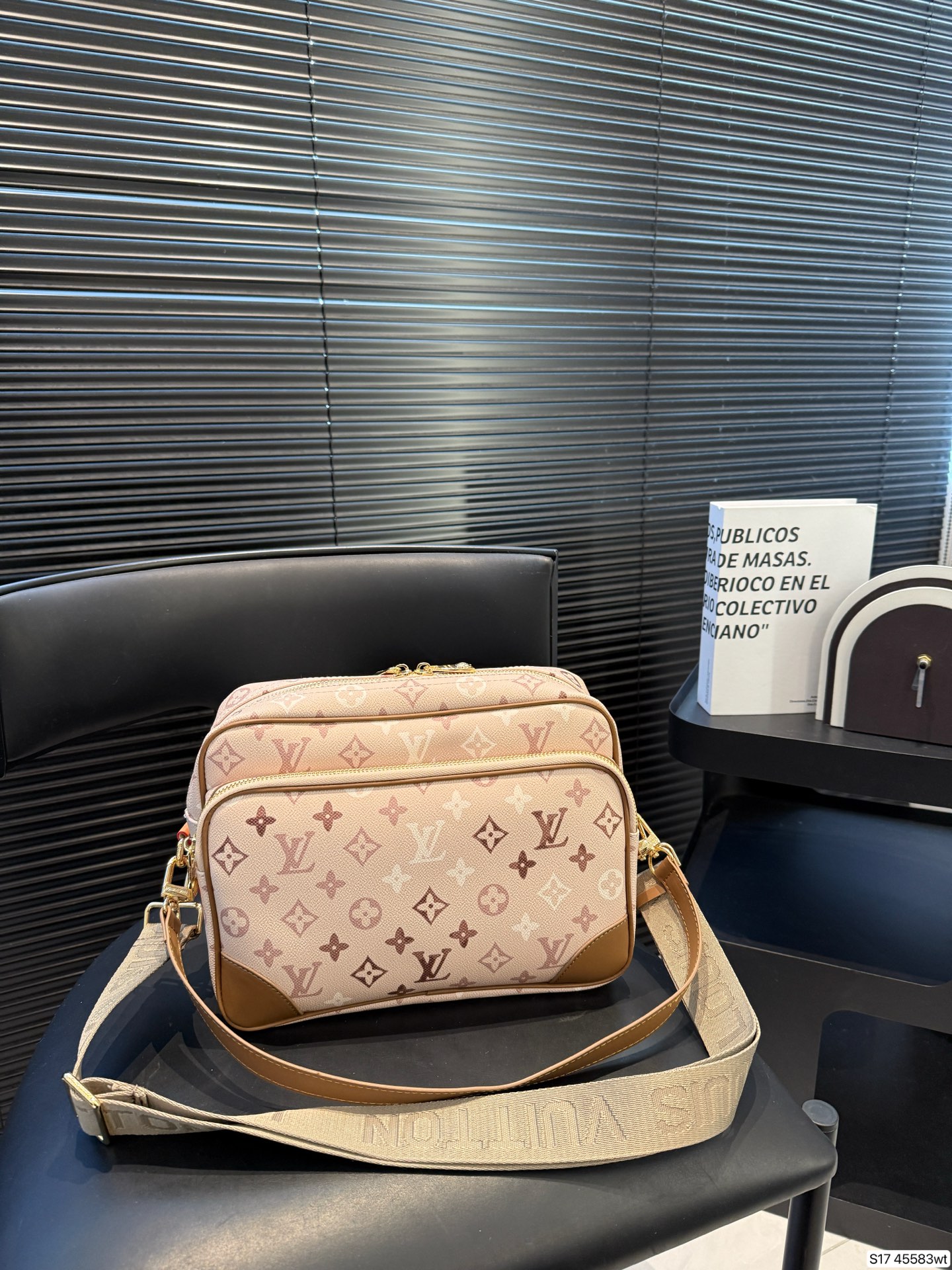 Luxury P120Lv METIS 26 20 Handbag