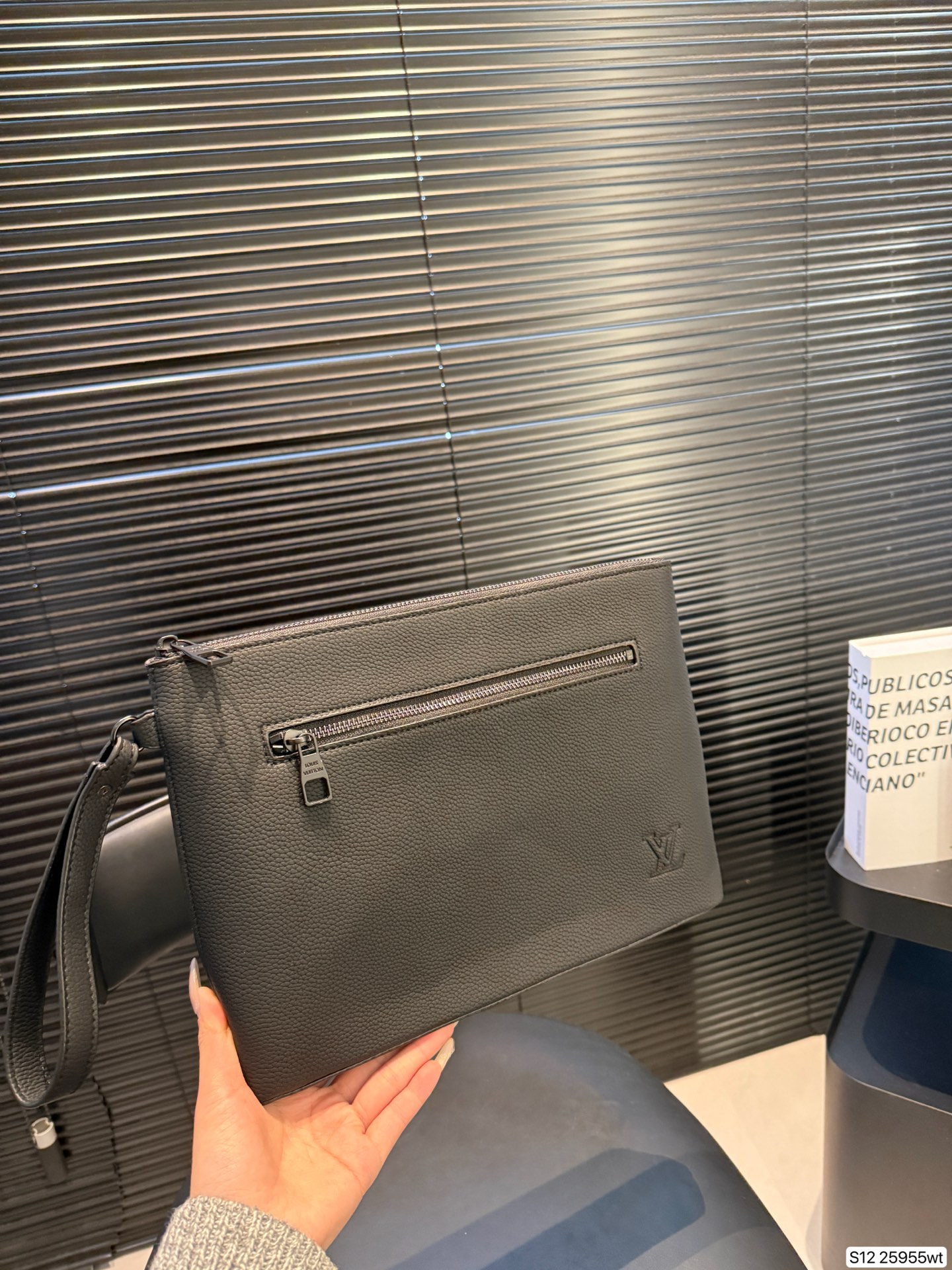 Louis Vuitton P95 30 22 Clutch