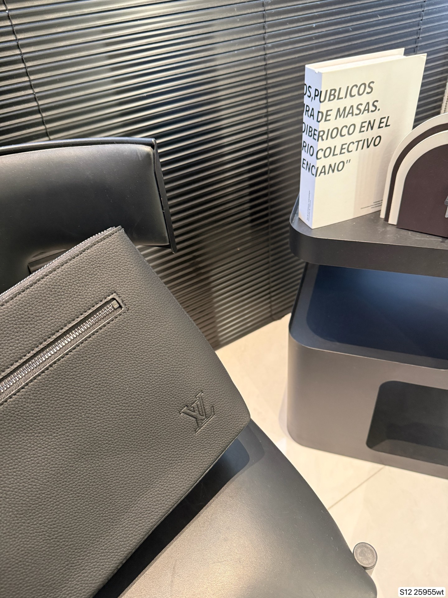 Louis Vuitton P95 30 22 Clutch