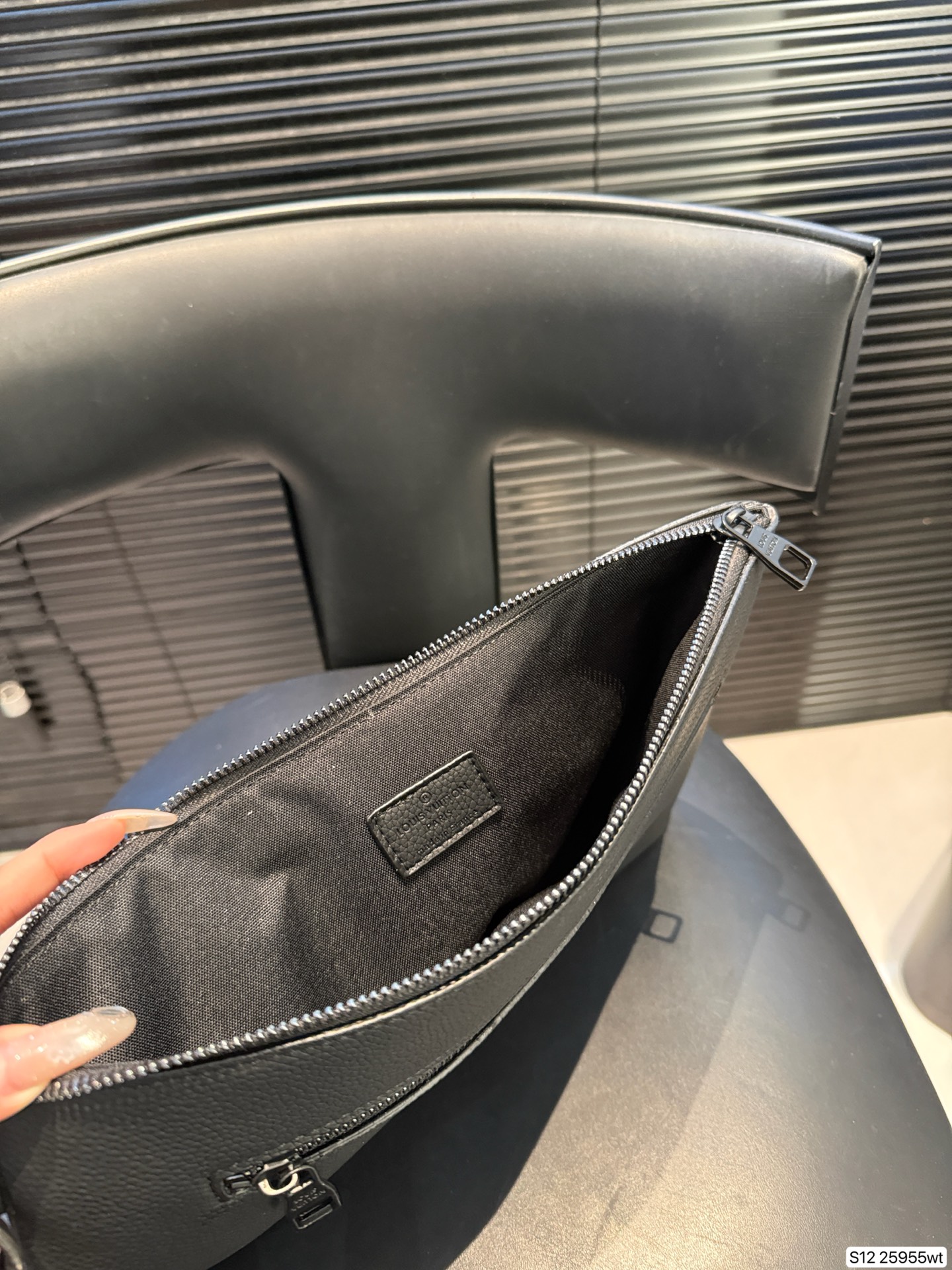 Louis Vuitton P95 30 22 Clutch