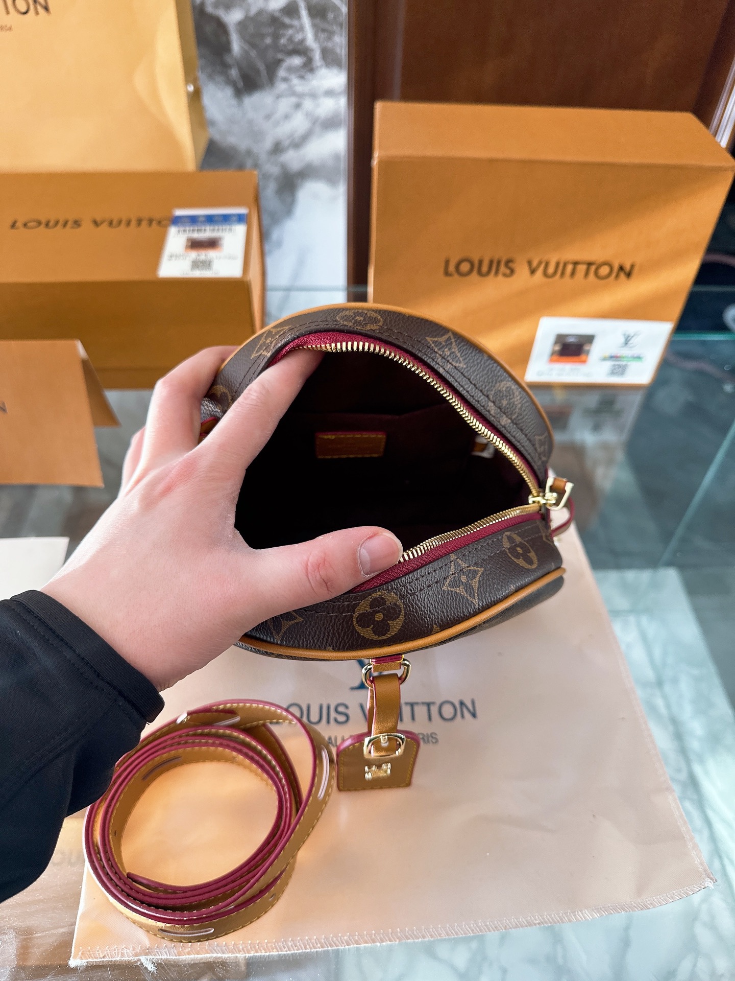 Louis Vuitton Boite Chapeau Crossbody Bag