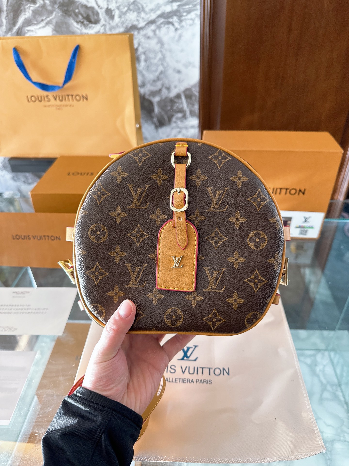 Louis Vuitton Boite Chapeau Crossbody Bag